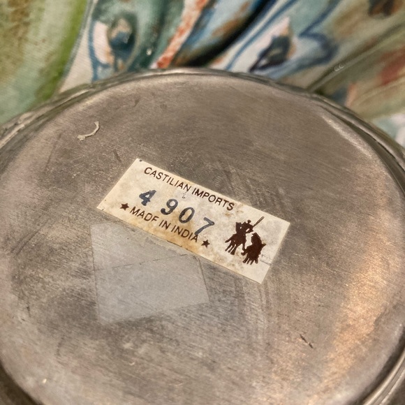 Castilian Imports silver plated basket - Picture 6 of 6